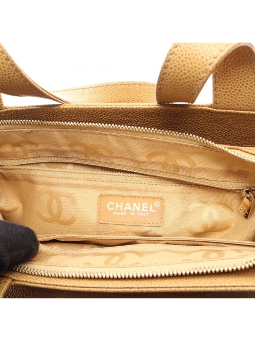 Chanel Tote CC Logo Beige Caviar Leather Handbag - Picture 10 of 10